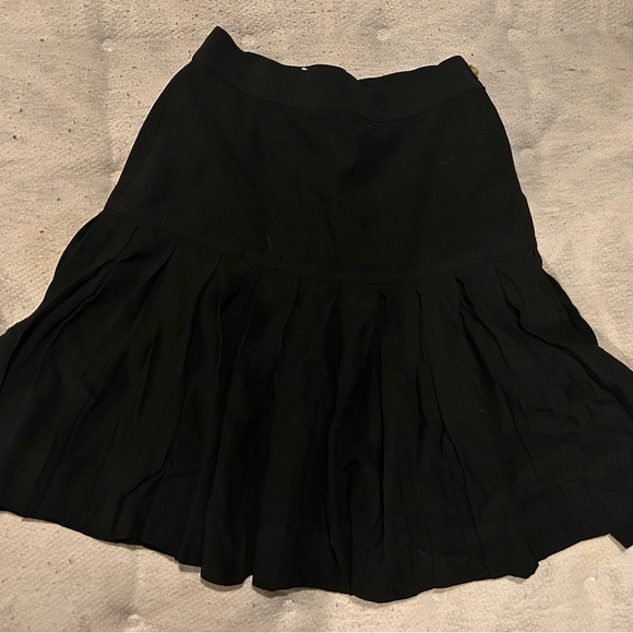 Chanel pleated skirt size 38 - Picture 2 of 6
